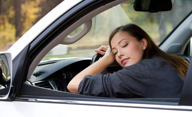 Como evitar o sono ao volante